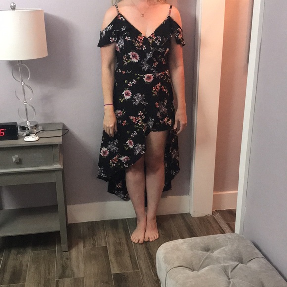 Floral romper with attached skirt - Picture 4 of 4